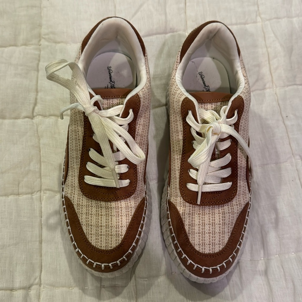 Brand new without tags sneakers by universal threads